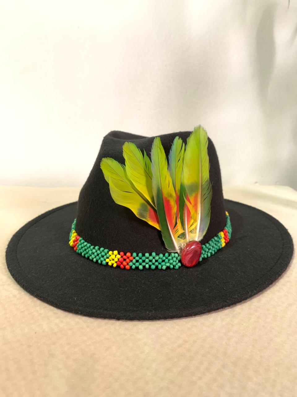 Sombrero plumas
