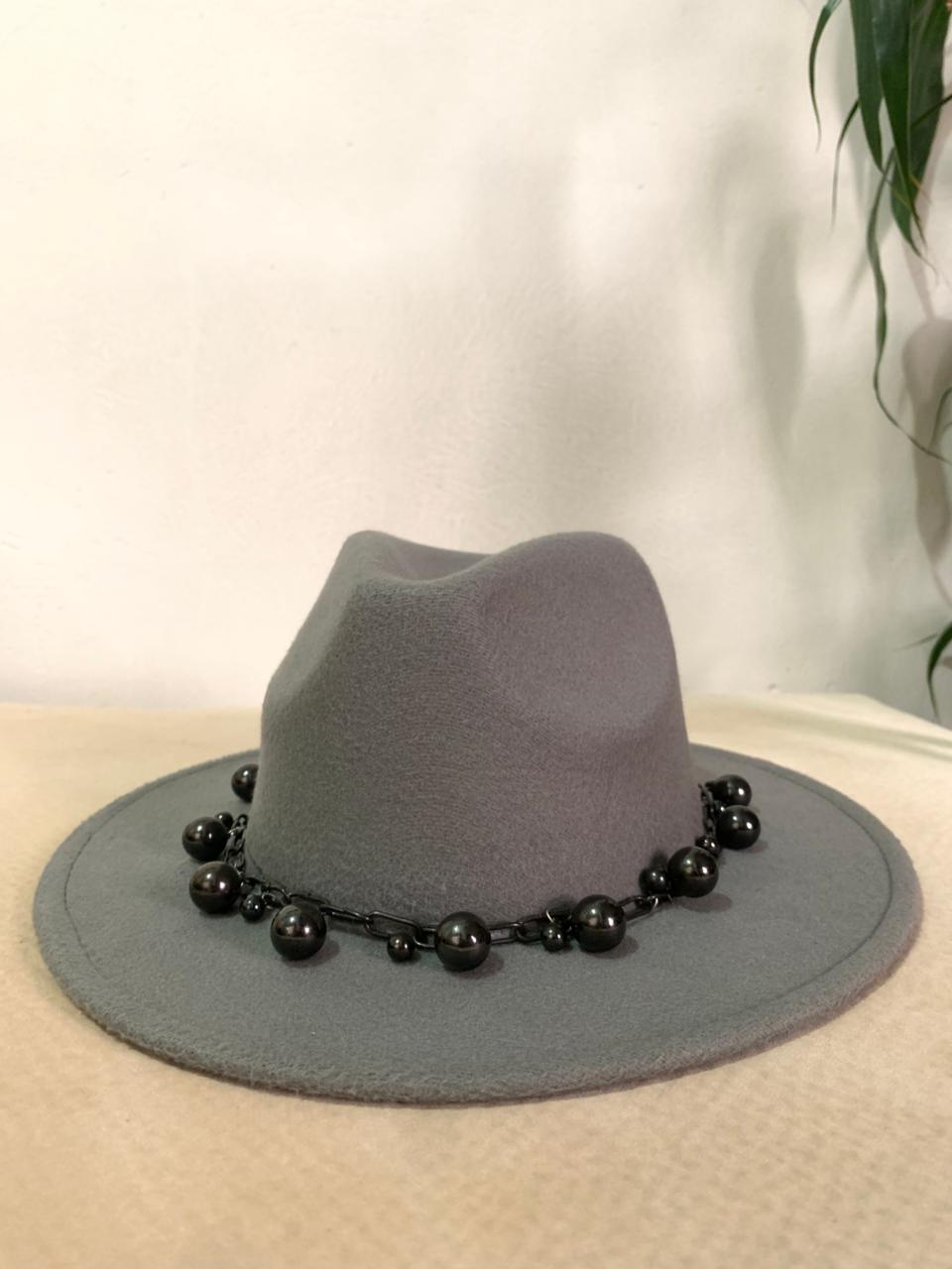 Sombrero gris